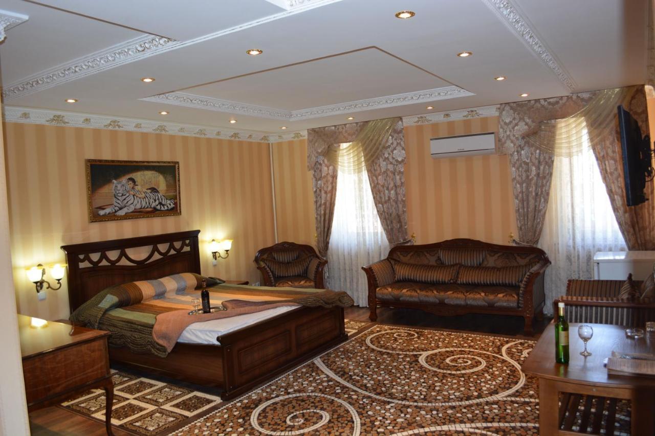 Hotel Papillon Tasken Kültér fotó