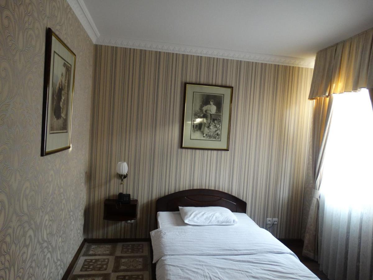 Hotel Papillon Tasken Kültér fotó