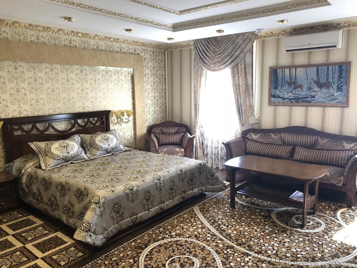 Hotel Papillon Tasken Kültér fotó